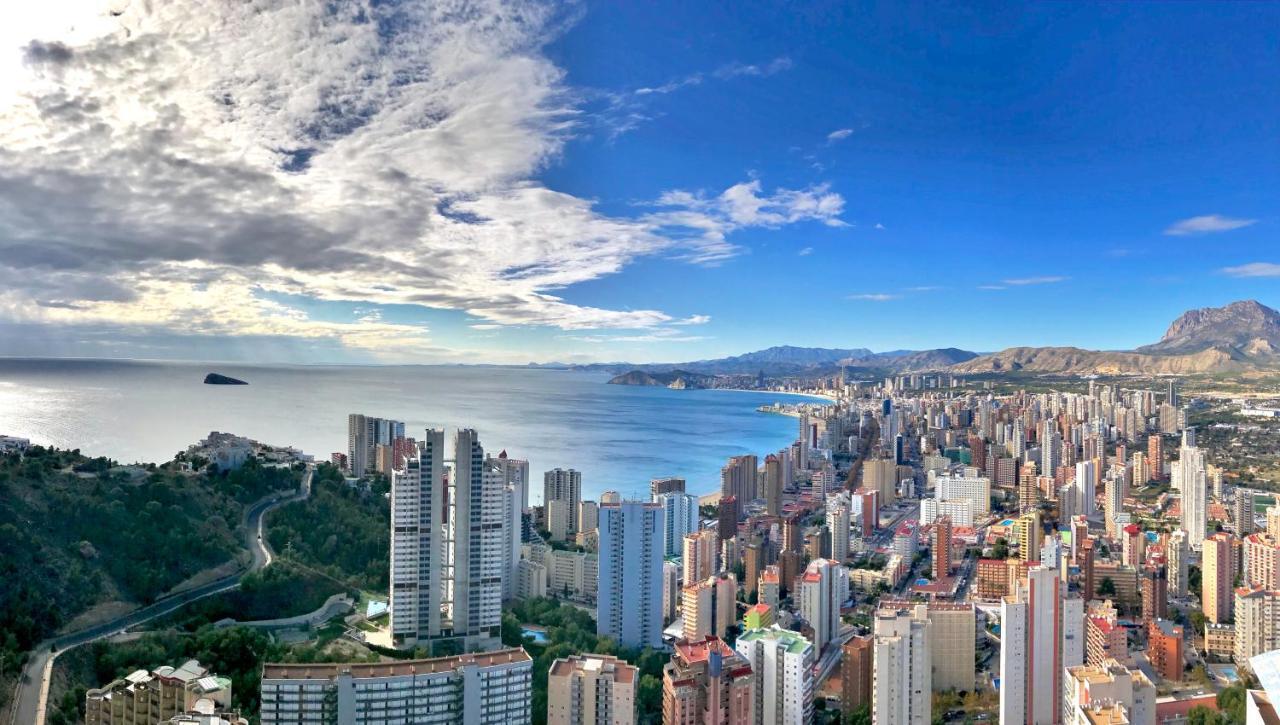Benidorm High Rise Apartments - Sea Views - Torre Lugano Bagian luar foto