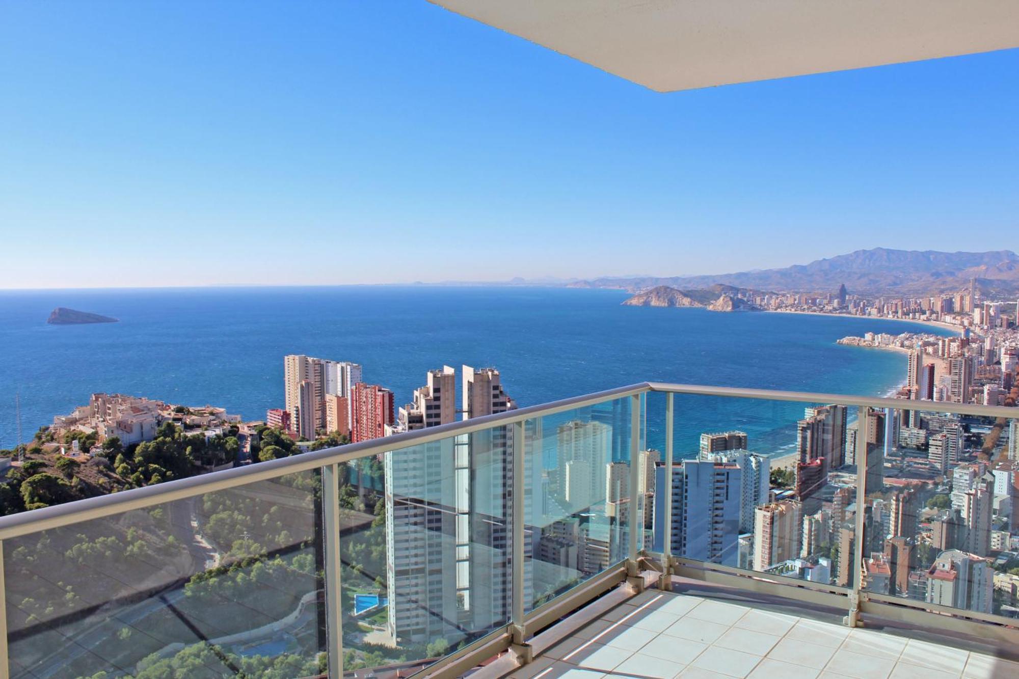 Benidorm High Rise Apartments - Sea Views - Torre Lugano Ruang foto