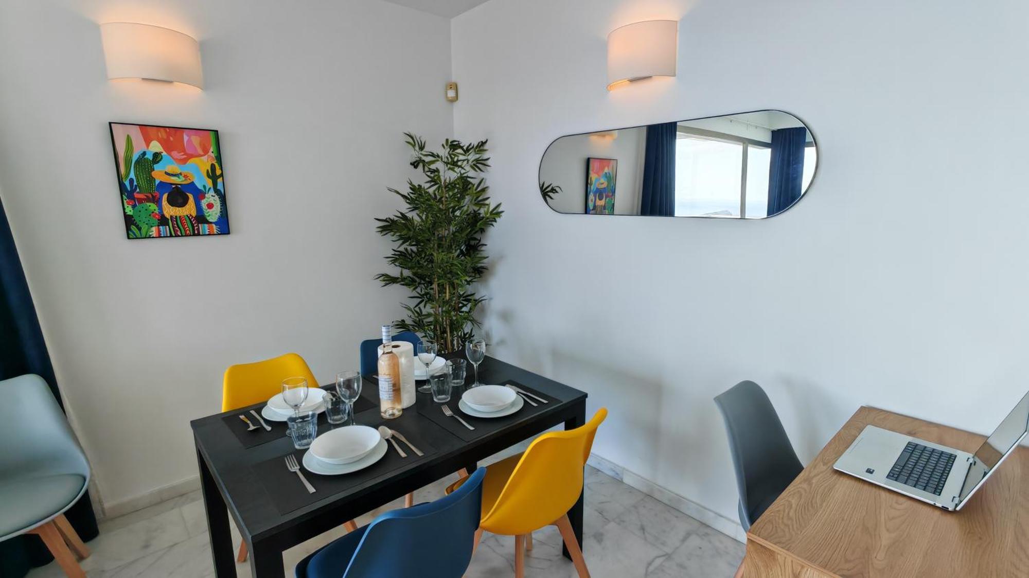 Benidorm High Rise Apartments - Sea Views - Torre Lugano Bagian luar foto
