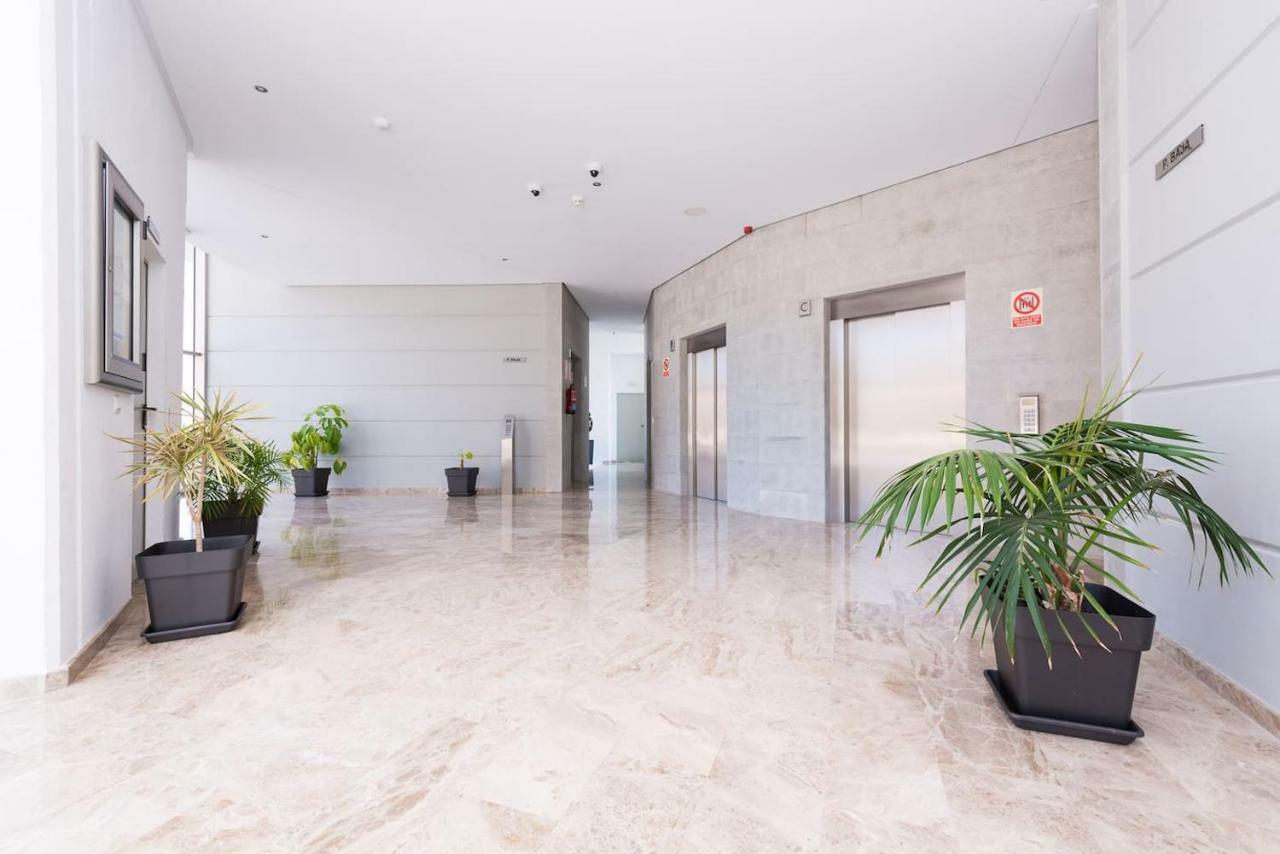 Benidorm High Rise Apartments - Sea Views - Torre Lugano Bagian luar foto